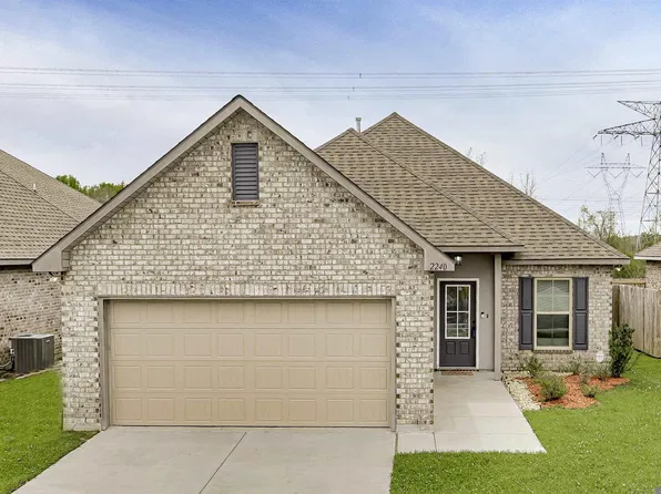2240 Meadow Oak Dr, Saint Gabriel, LA 70776