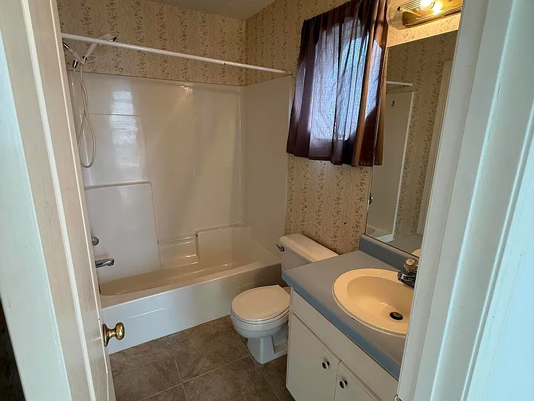 212 Argonaut St — Photo 8