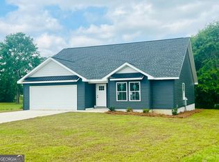 556 Caleb Cir, Jesup, GA 31545