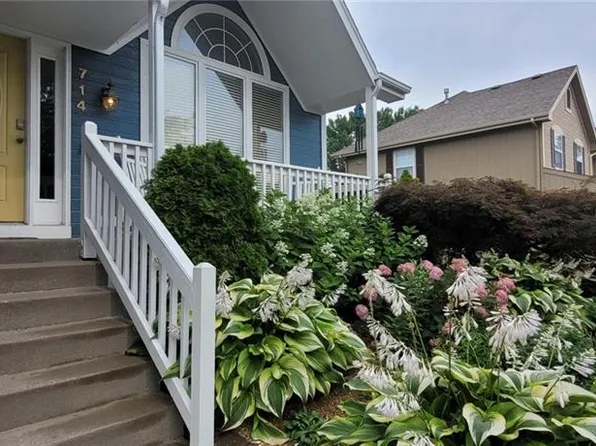 714 Shiloh Dr, Raymore, MO 64083