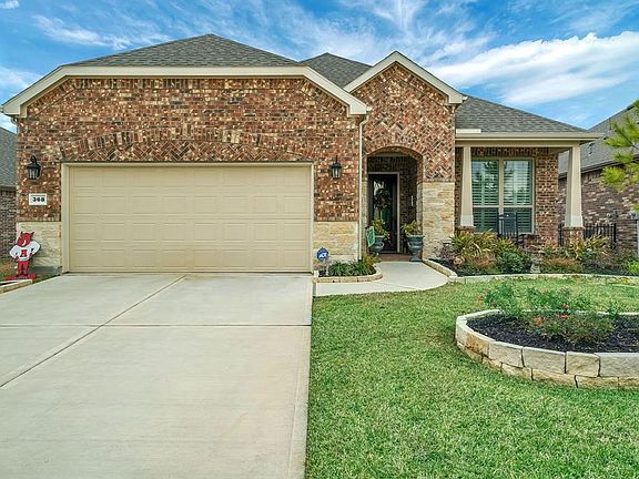 3rd image of 368 Connemara Dr