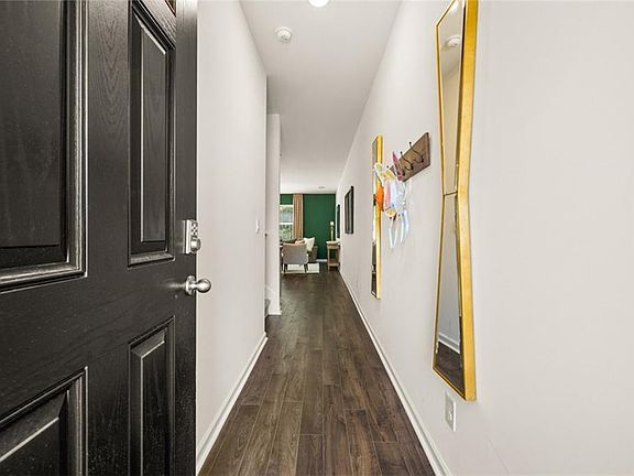 2nd image of 1307 Aura Lane Dr