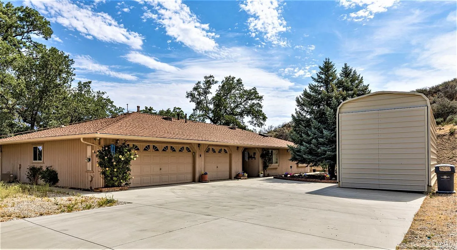 29880 Butterfield Way photo 1