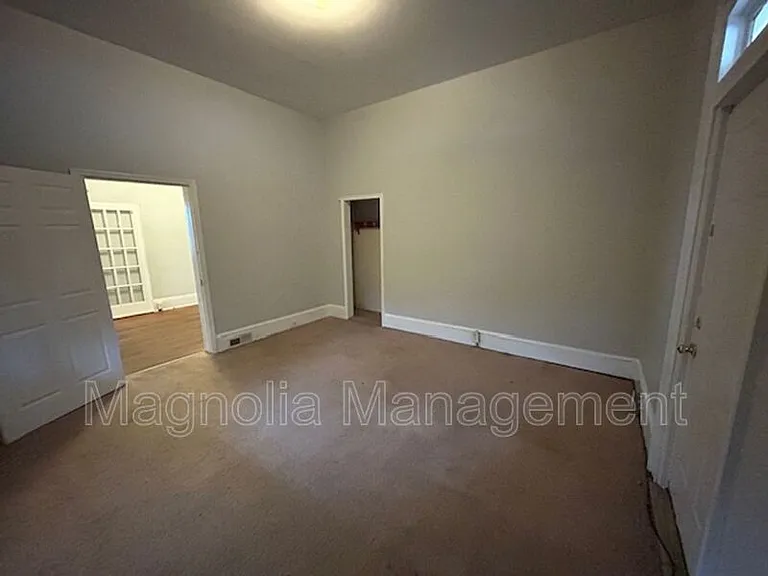 241 Davis St — Photo 11