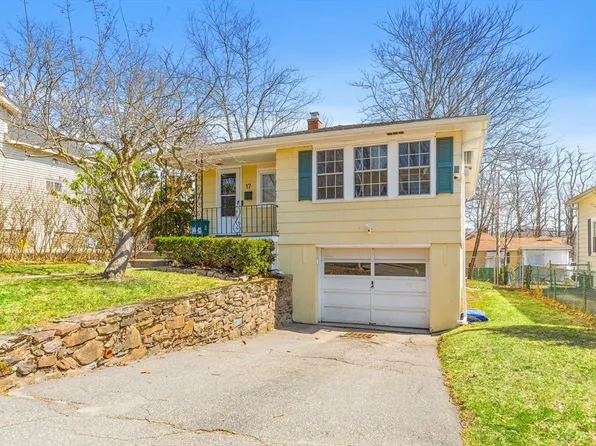 17 Vineyard St, Worcester, MA 01603