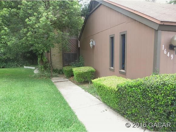 1st image of 1649 NW 19th Cir