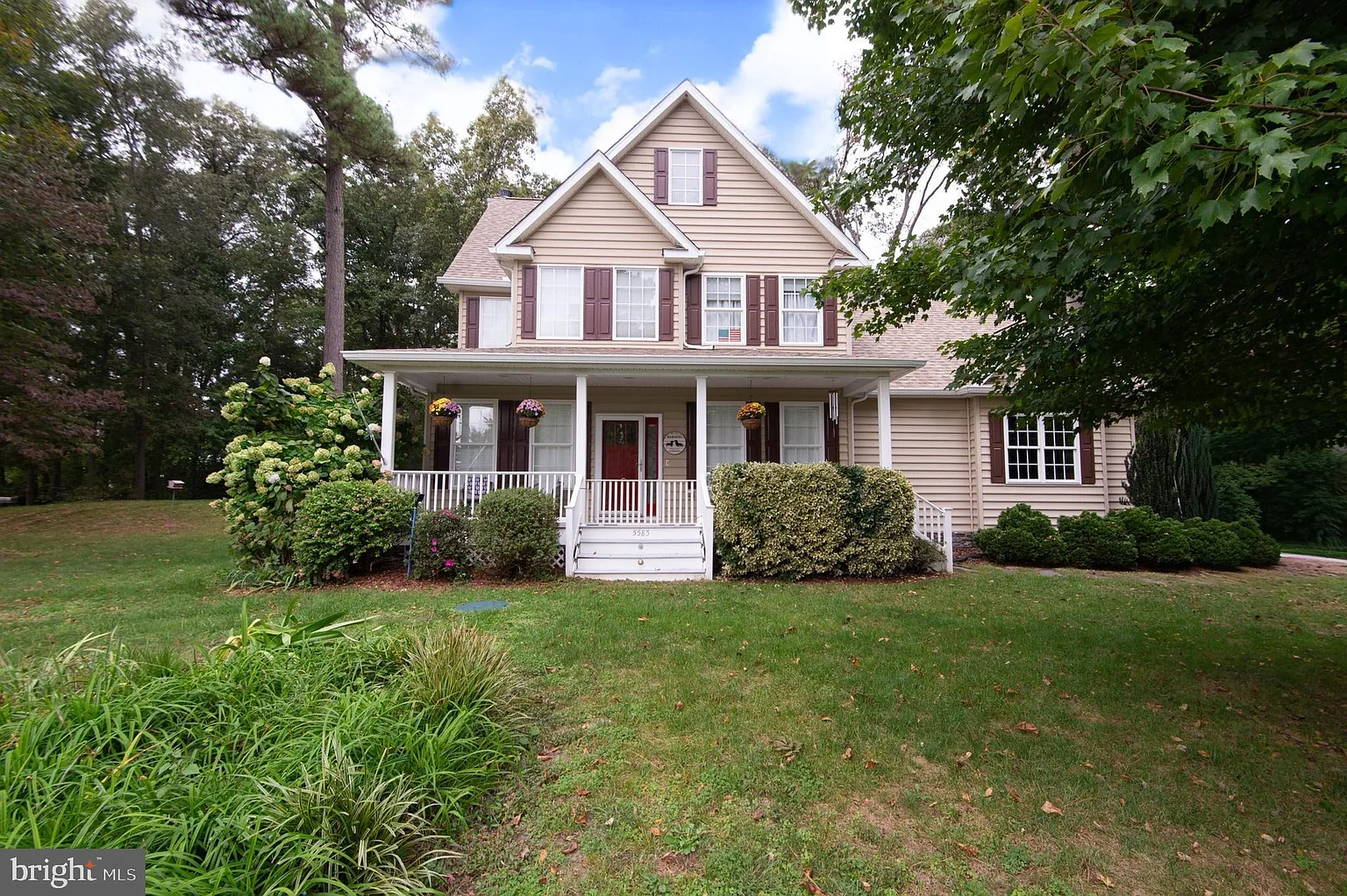 5585 Harmony Woods Dr photo 1