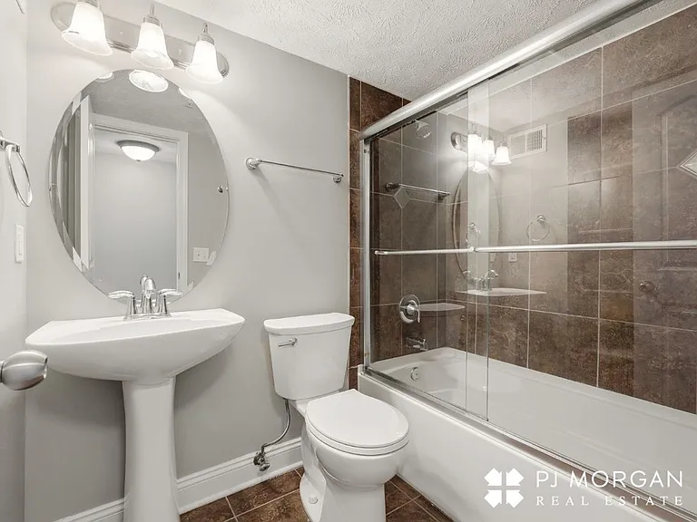 Mill Pointe — Photo 14