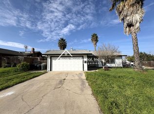 7572 El Terraza Dr, Sacramento, CA 95828