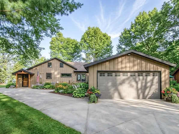 7516 Blue Water Beach Rd NW, Walker, MN 56484