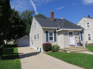 1128 13th Ave, Green Bay, WI 54304