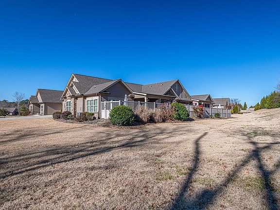 4th image of 1592 Sedgefield Dr