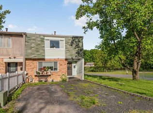 2 Rivervale Rd, Middletown, NY 10940