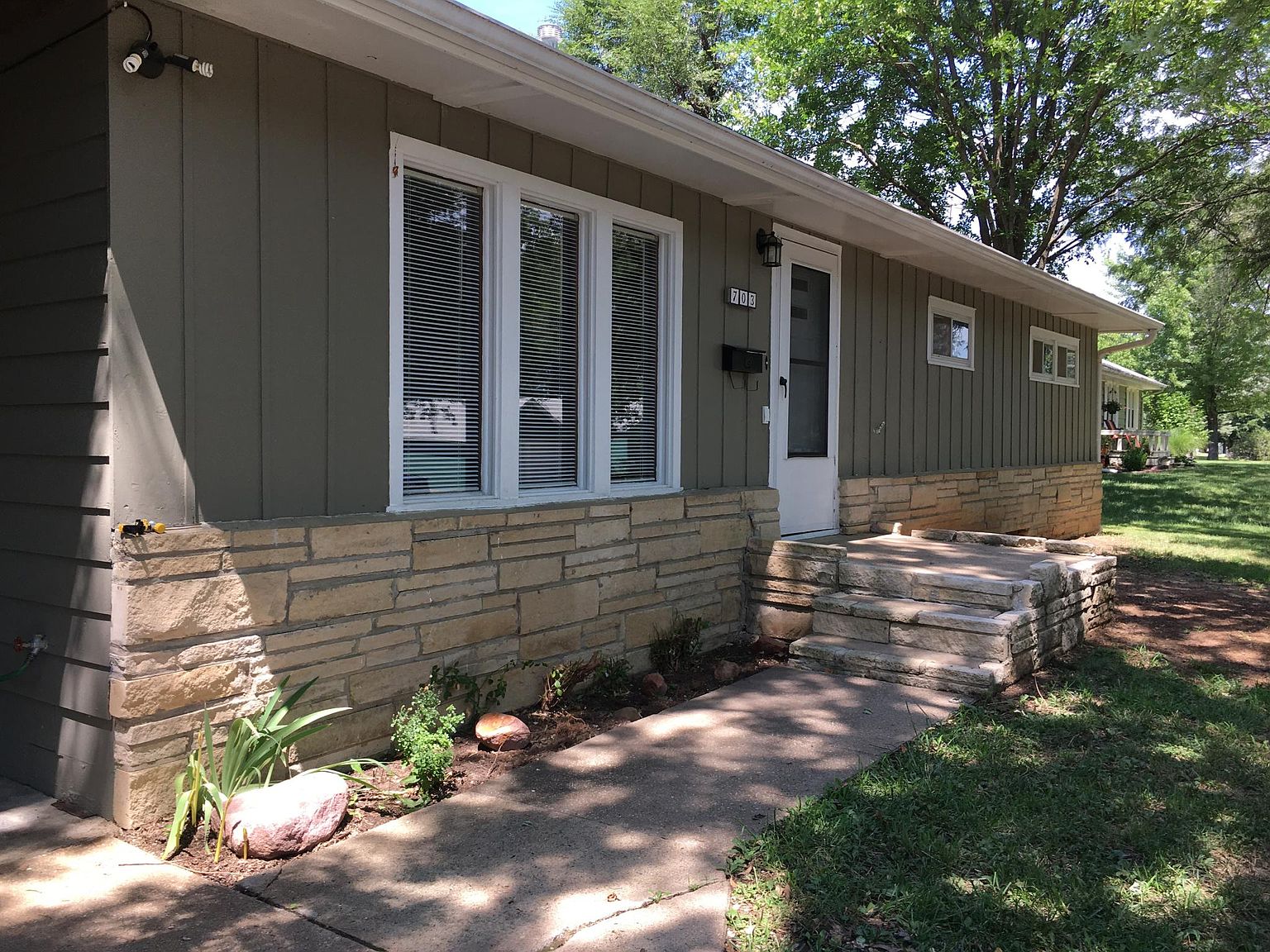 703 Hillcrest Rd, Wamego, KS 66547 Zillow