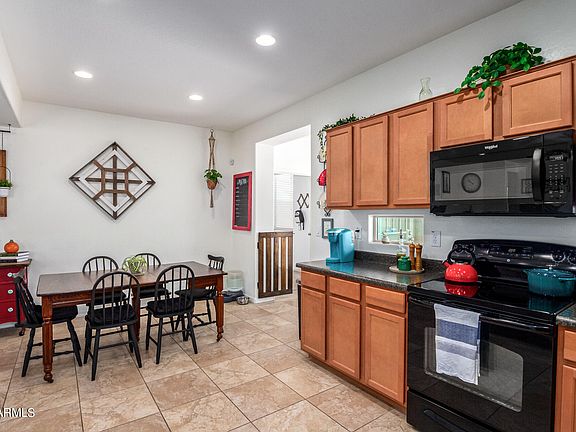 5th image of 12120 W SAGUARO Lane