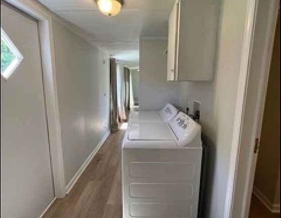 4th image of 2298 Leopard Ct