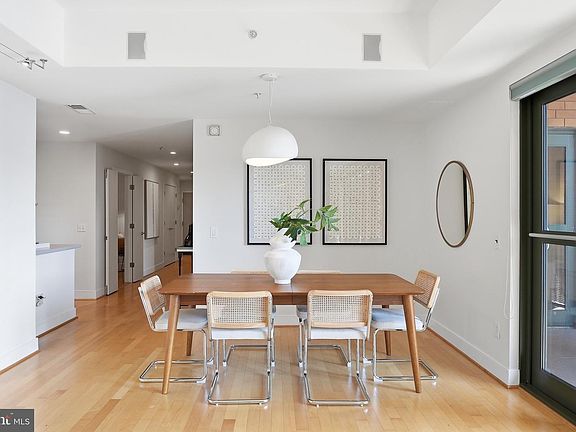4th image of 910 M St NW APT 630