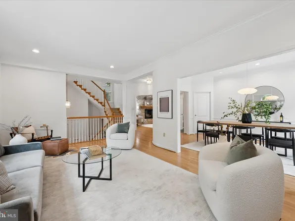 8900 Ellsworth Ct, Silver Spring, MD 20910