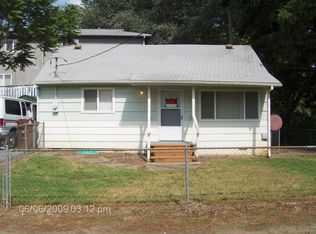 176 NE Maple Ave, Myrtle Creek, OR