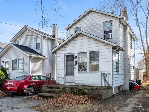 532 Washington Avenue, West Hempstead, NY 11552