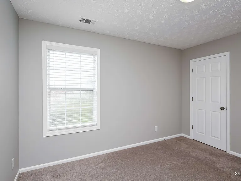 2454 Canary Ct — Photo 12