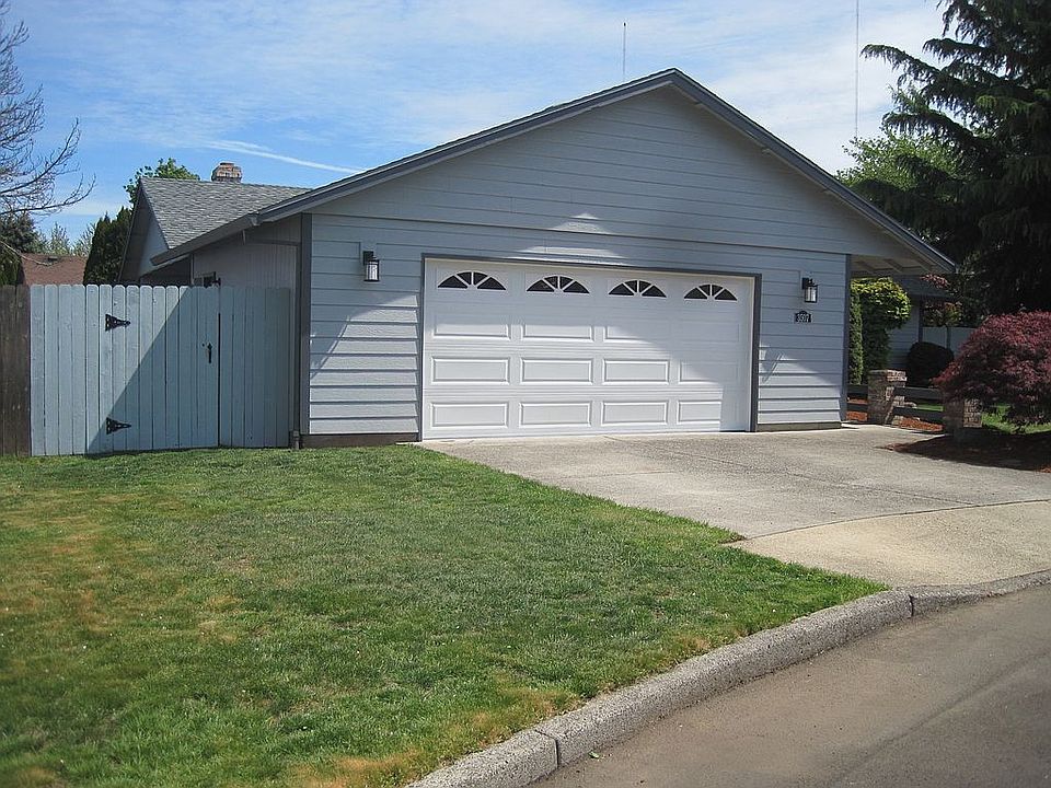 1st image of 3507 NE 151st Ct