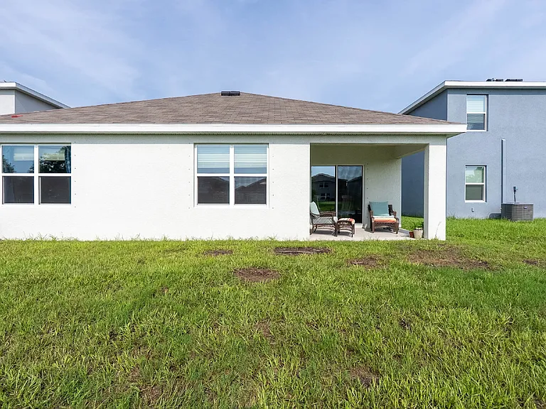 1439 Orchardgrass Cir — Photo 24
