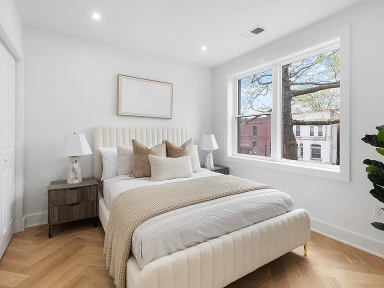 1124 Florida Ave NE #203 — Photo 15