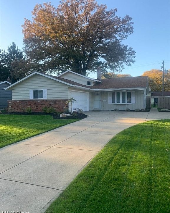 1st image of 23810 Oak Ln