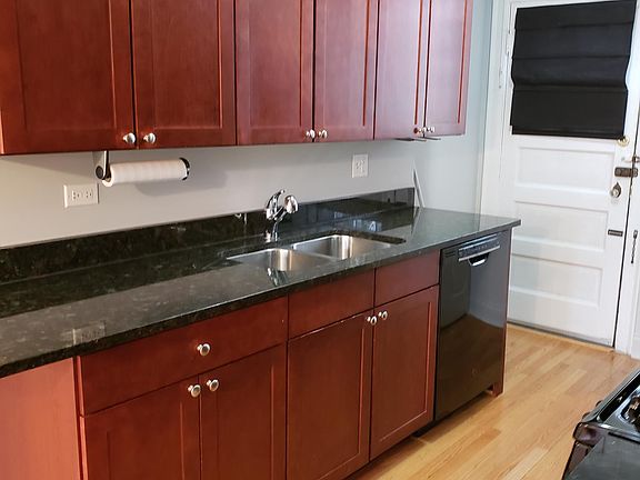 5th image of 1124 W Washington Blvd #3A