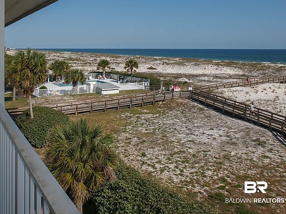 2nd image of 400 Plantation Rd #2307