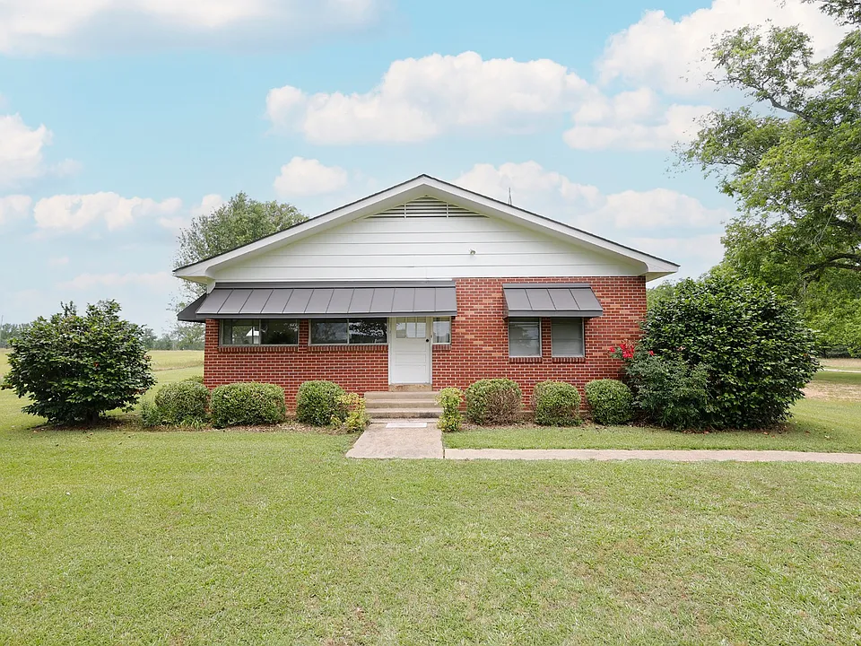 7037 Lilly Rd