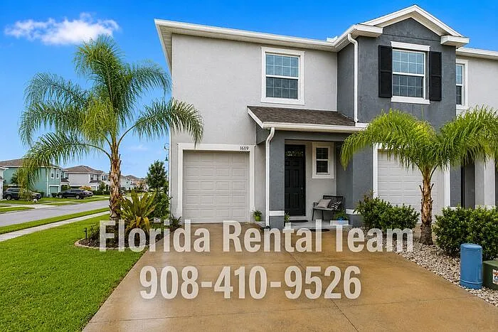 3 bed, 2.5 bath, 1758 sqft, $2,450 — Photo 2