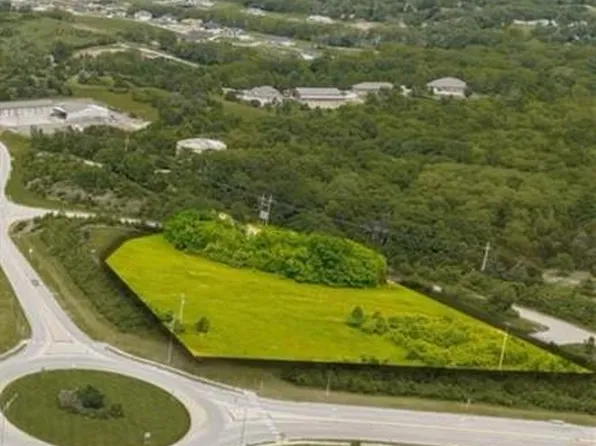 NW Hampton Rd, Kansas City, MO 64152