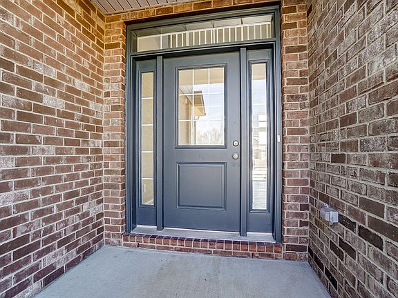 2nd image of 200 Shyla Ct #8VTWQ2