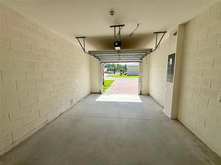 18197 Cider Mill Ln — Photo 12