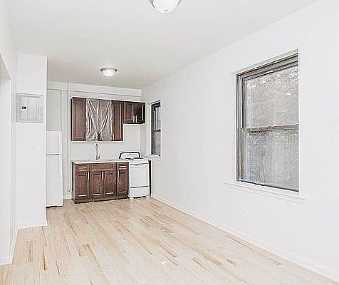 1st image of 2168 35th St APT 2A