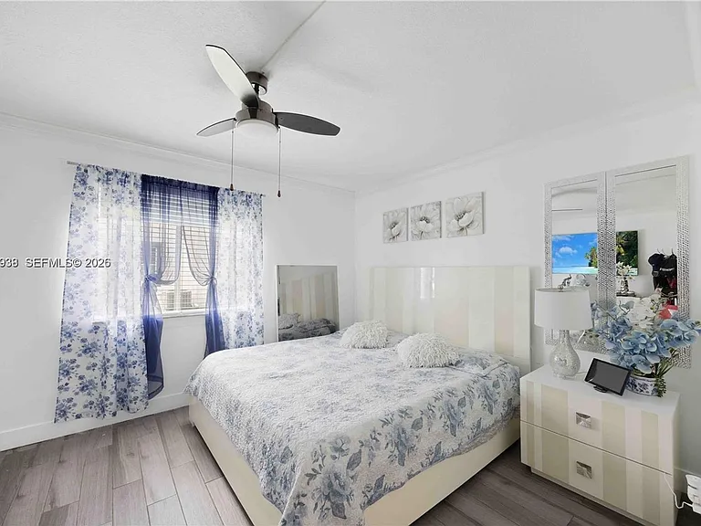 12505 NW 11th Ln #109 — Photo 7