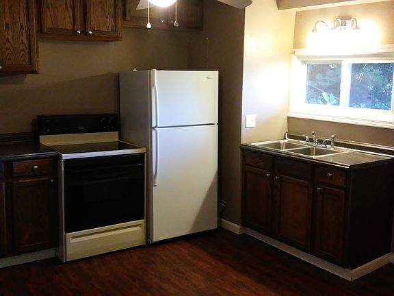 Stove and fridge