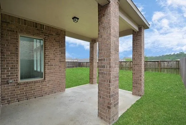 22368 Misty Woods Ln — Photo 13