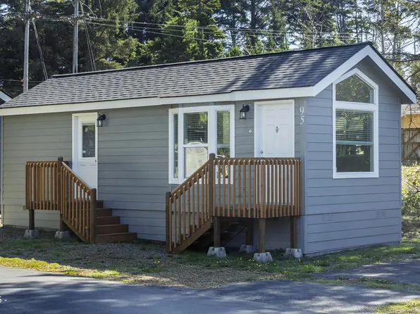4875 N Highway 101 #95, Depoe Bay, OR 97341