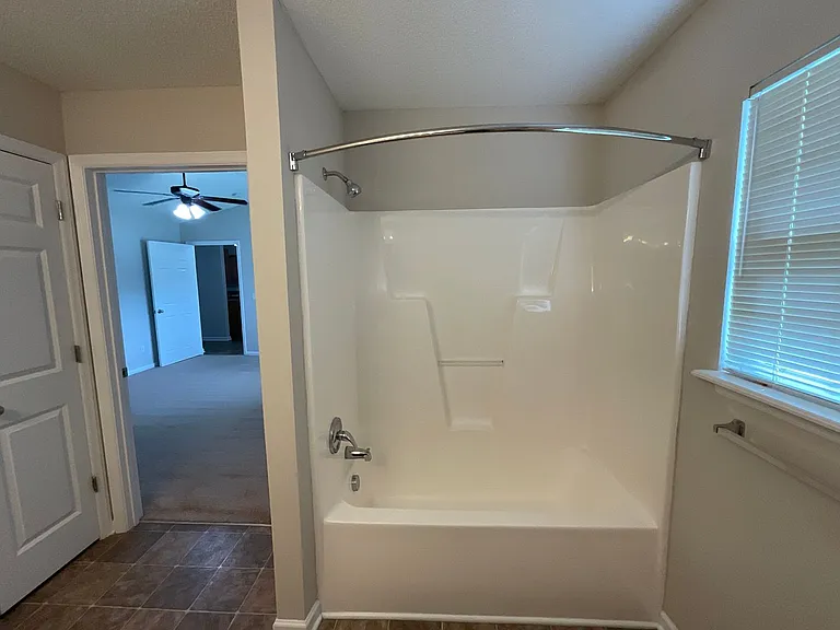 Meridian Park Apartments — Photo 155