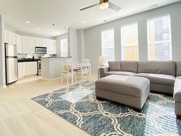 3rd image of 2655 Prosperity Ave APT 209