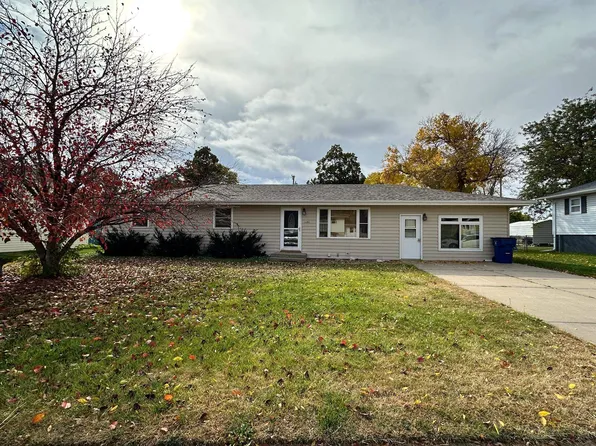 1151 3rd St, Sutherland, NE 69165