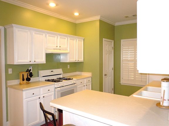 The cook in the family will love having gas cooking