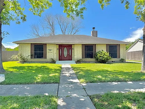 514 W Castle Harbour Dr Photo 1