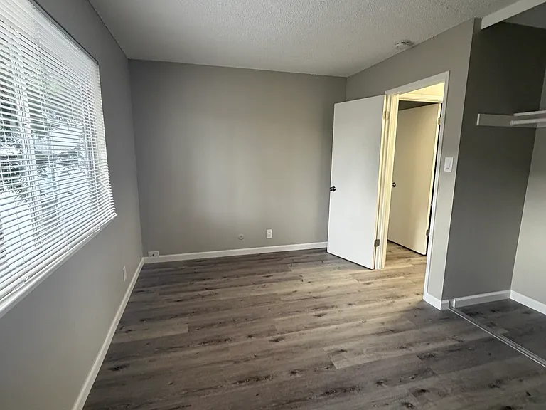 2024 Sierra Rd #16 — Photo 12