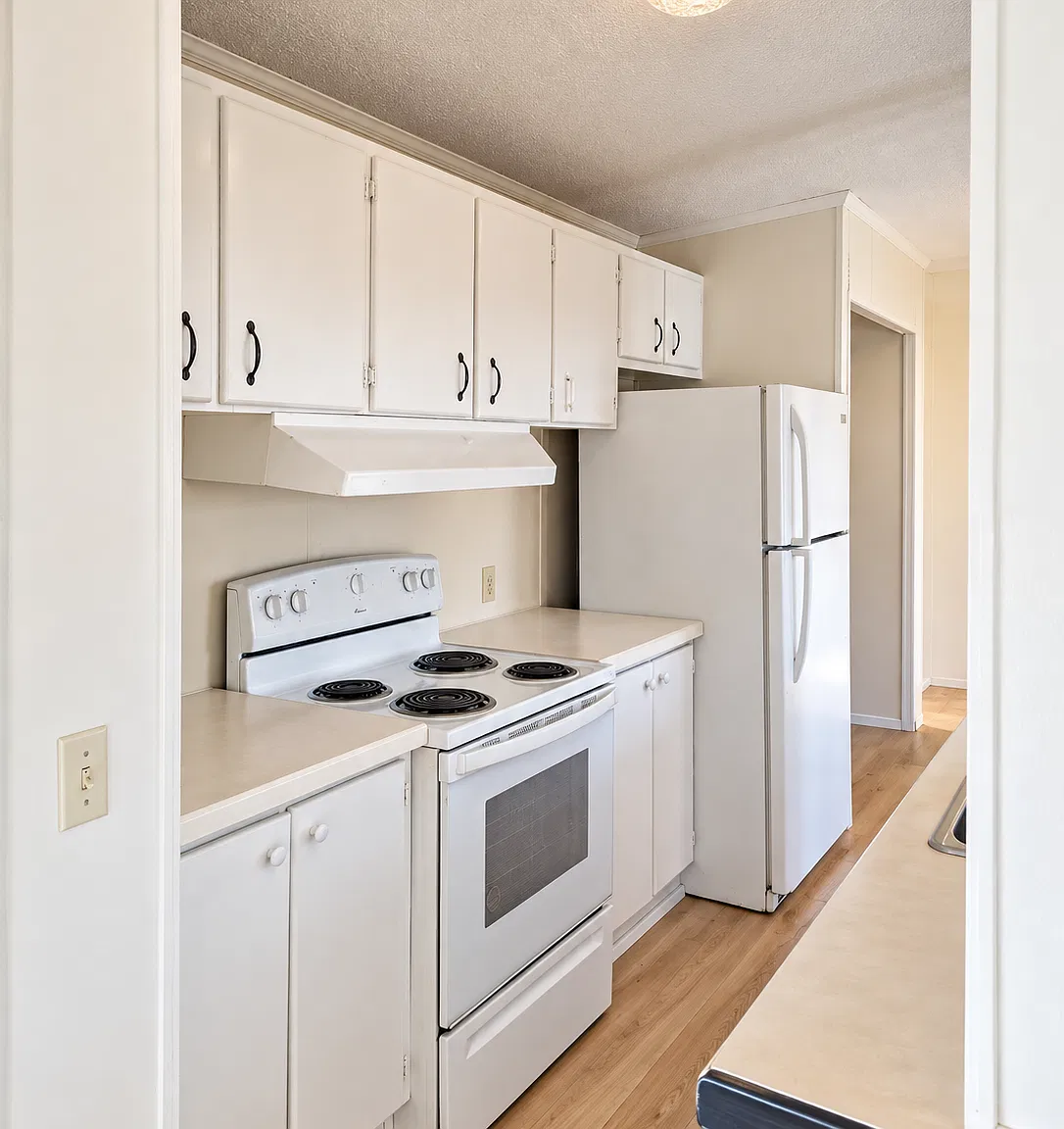 2 bed, 924 sqft, $845 — Photo 2