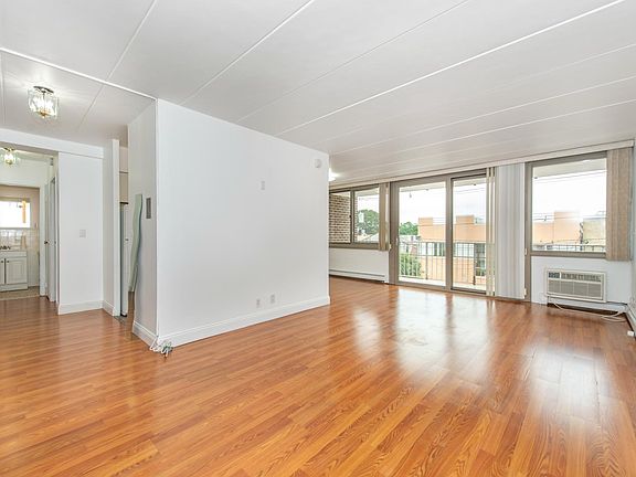 5th image of 515 Anderson Ave APT 3-D