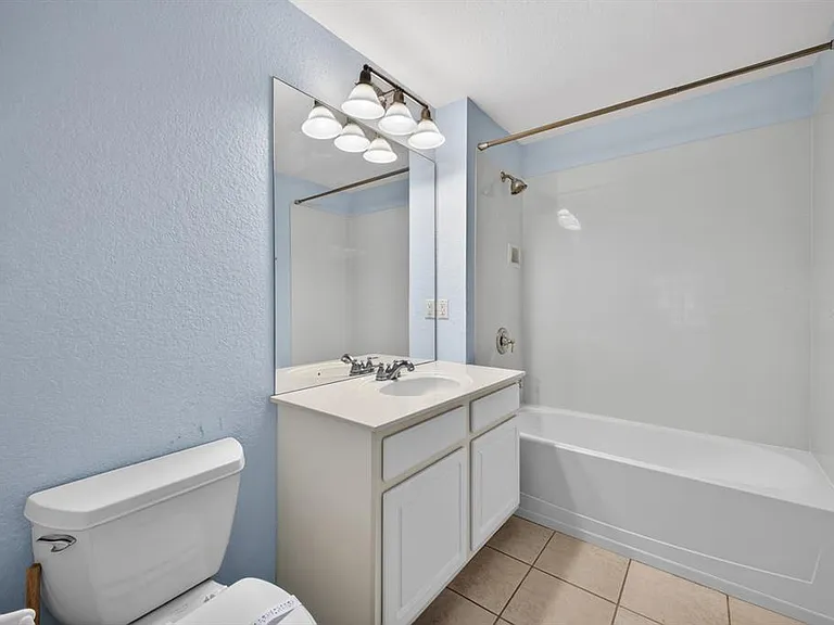 8352 Quimby Cir — Photo 16